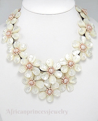 BEADED NECKLACE