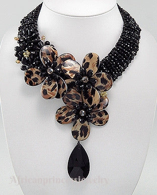 BEADED NECKLACE