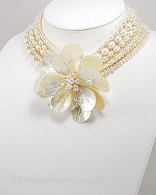 BEADED NECKLACE