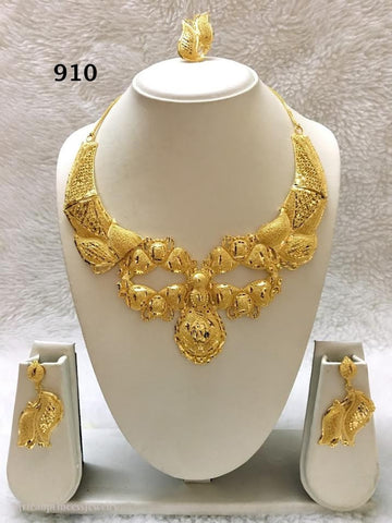 THREE PIECE INDIAN / AFRICAN GOLD PLATED NECKLACE SET