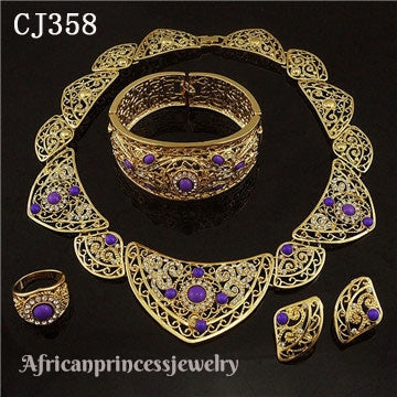 FOUR PIECE 18K GOLD PLATED NECKLACE NECKLACE SET