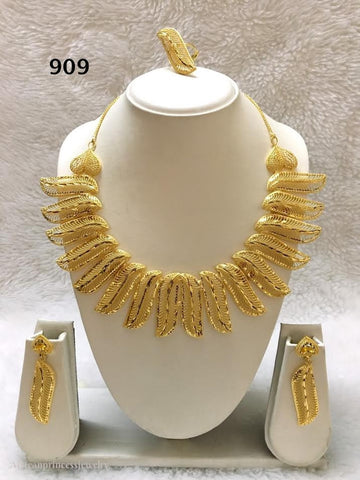 THREE PIECE INDIAN / AFRICAN GOLD PLATED NECKLACE SET.